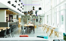 Moxy Hotel Milan Airport